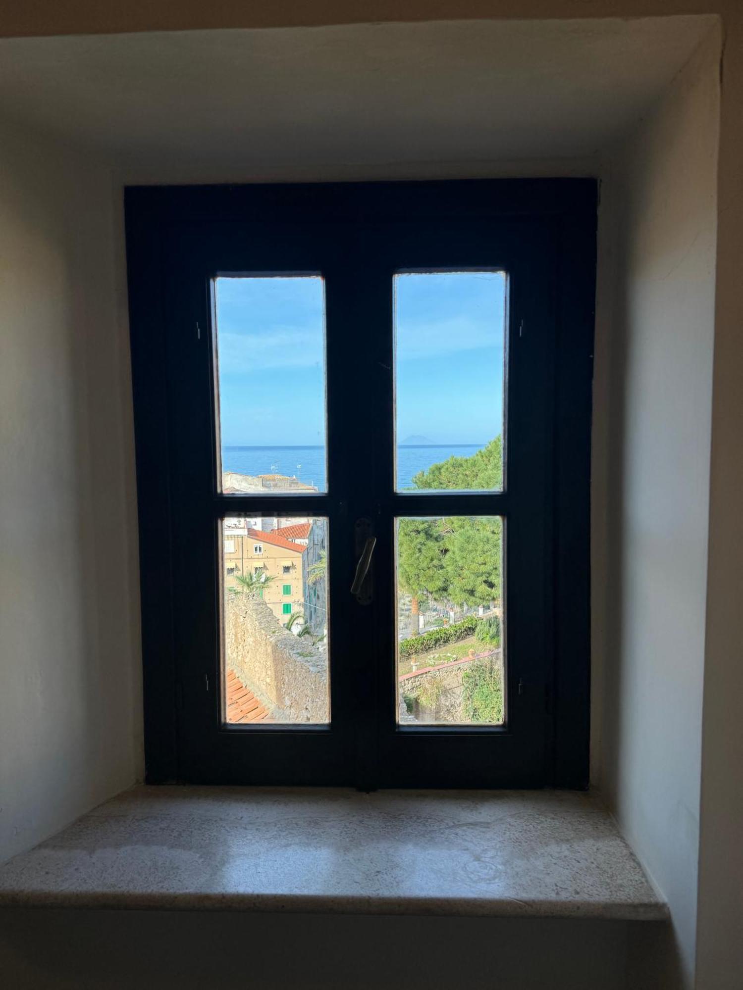 B&B Rivellini Tropea Bagian luar foto