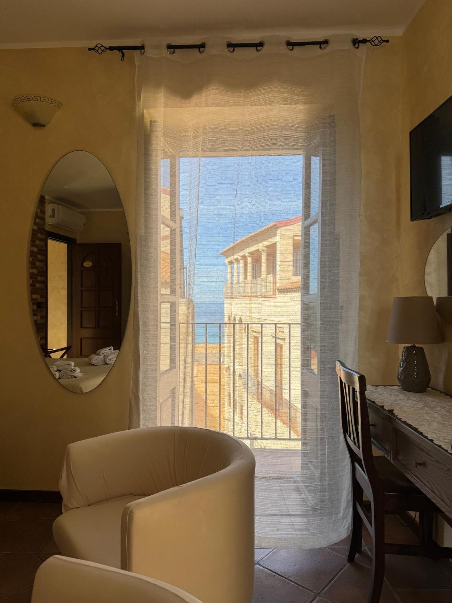 B&B Rivellini Tropea Bagian luar foto