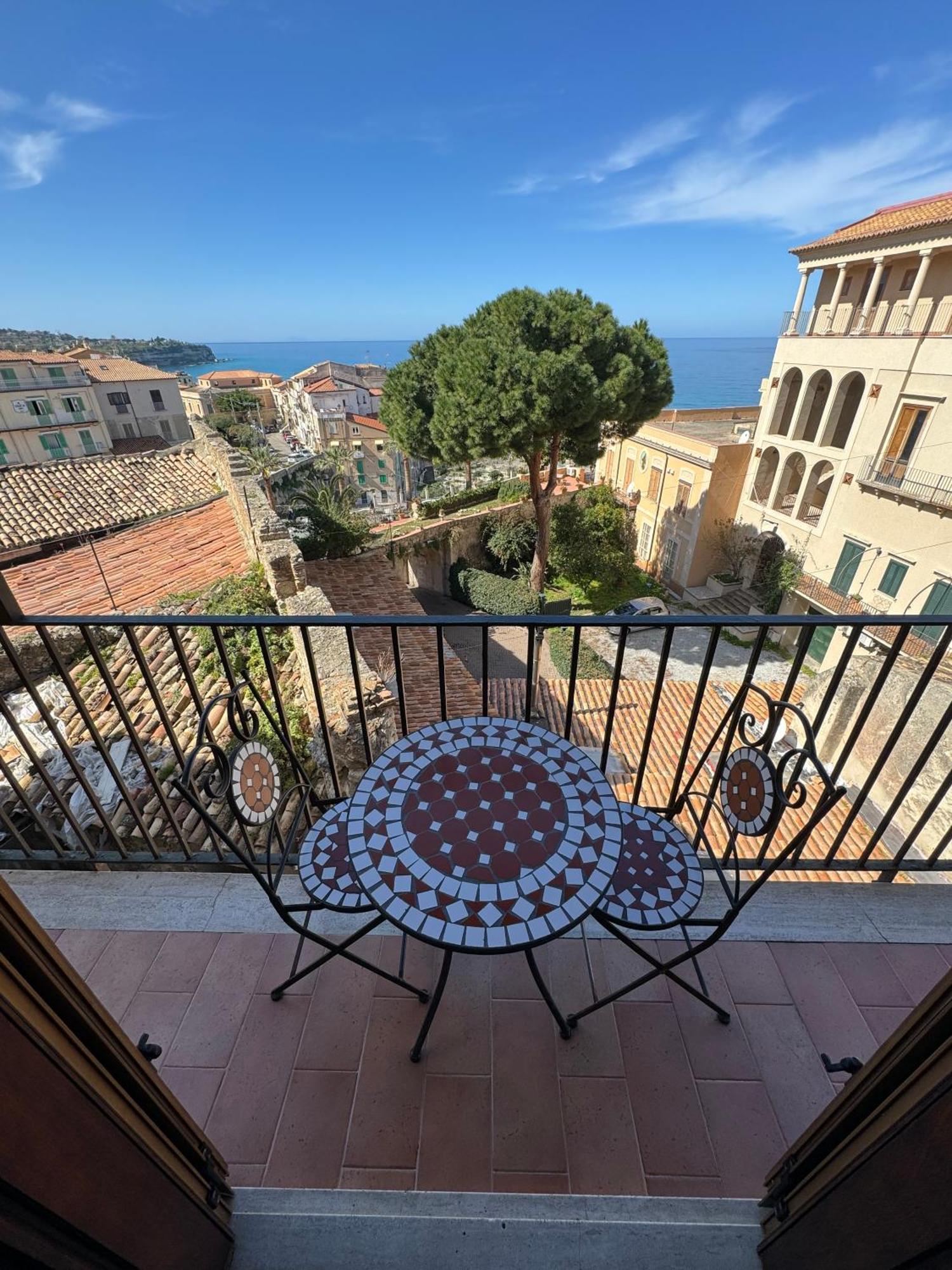 B&B Rivellini Tropea Bagian luar foto