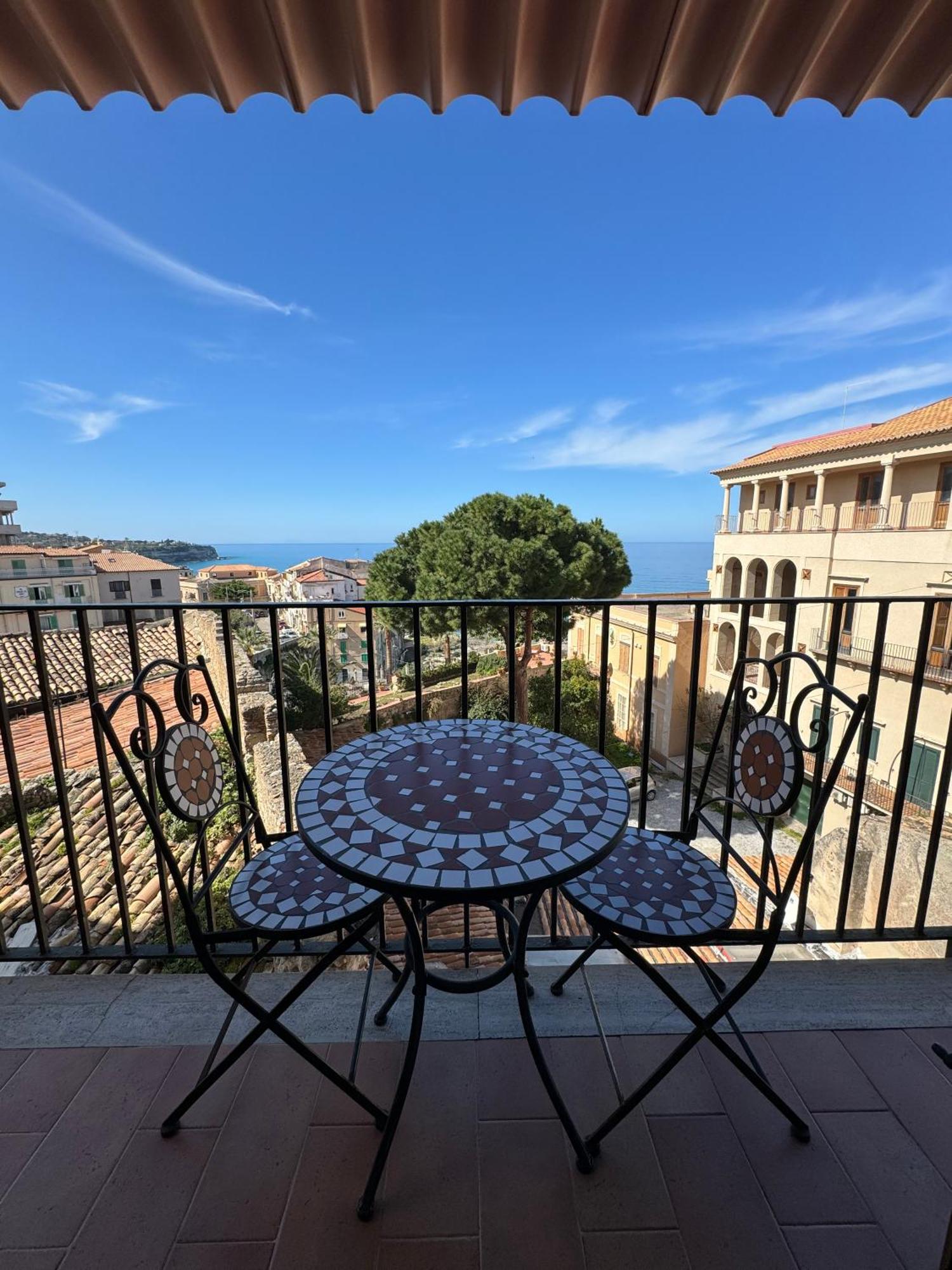 B&B Rivellini Tropea Bagian luar foto