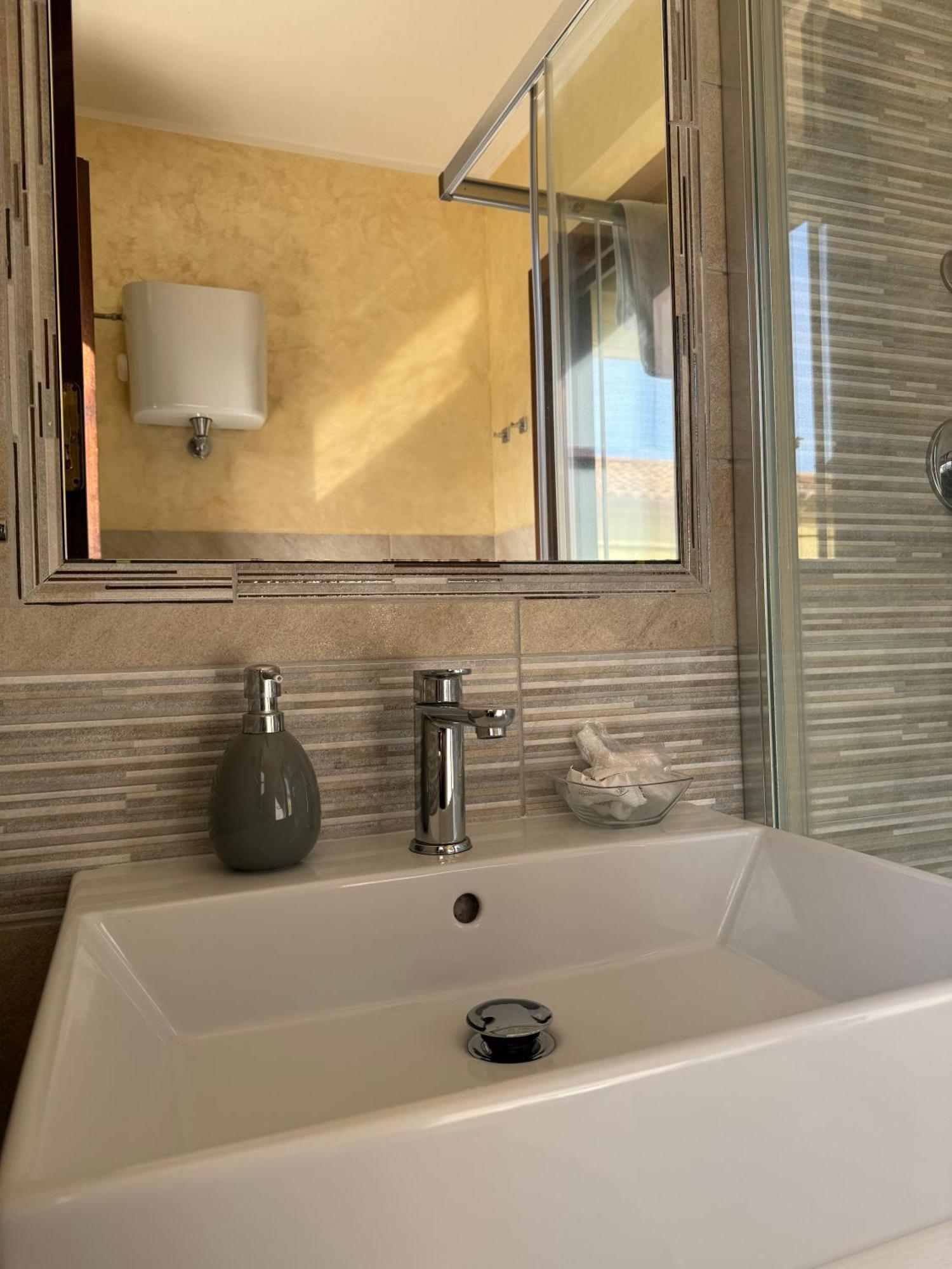 B&B Rivellini Tropea Bagian luar foto