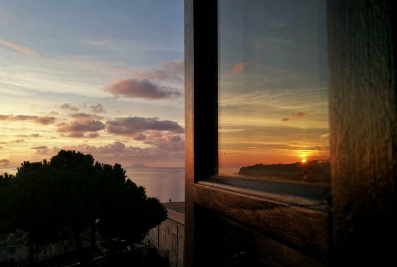 B&B Rivellini Tropea Bagian luar foto